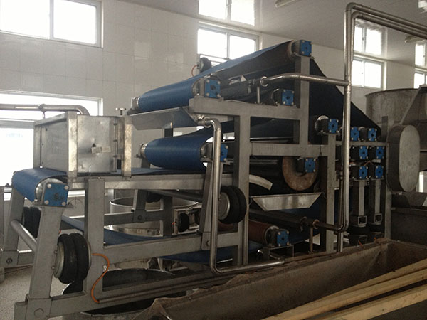 紅薯木薯廢渣脫水機(jī)使用現(xiàn)場